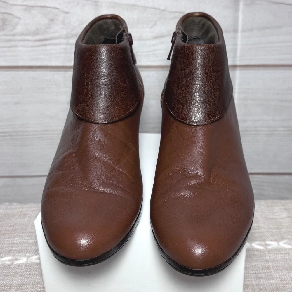 Munro American Womens Brown‎ Leather Ankle Boots Side Zip Block Heel Shoes